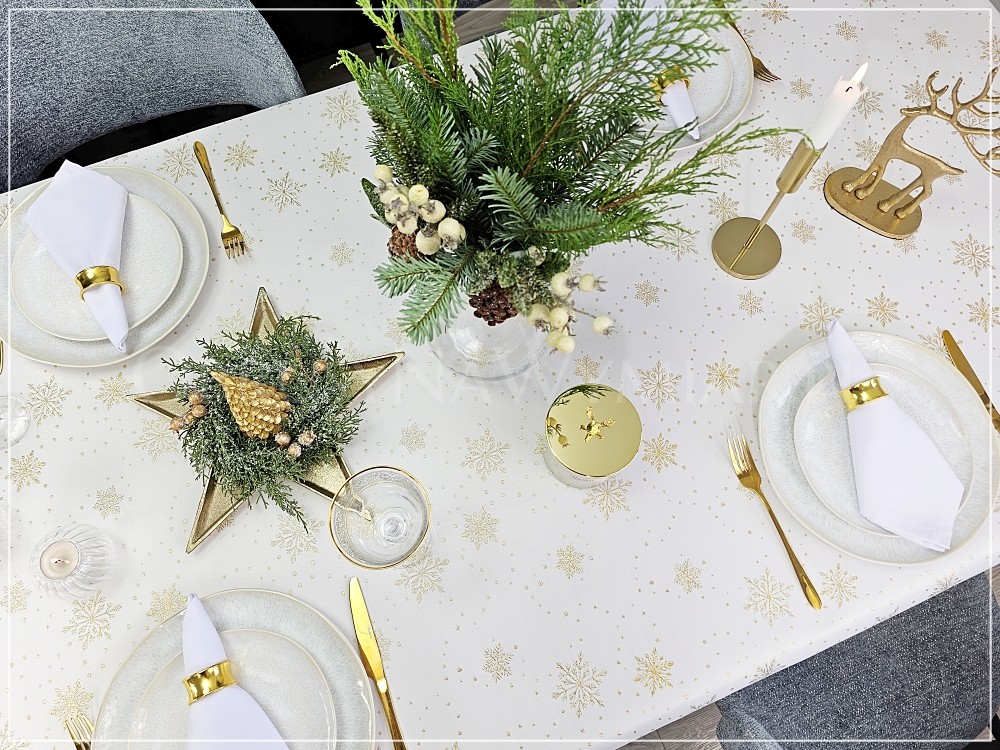 Obrus świąteczny STARS kolor biało-złoty, wykończone ząbkami maszynowymi lub podwinięciem